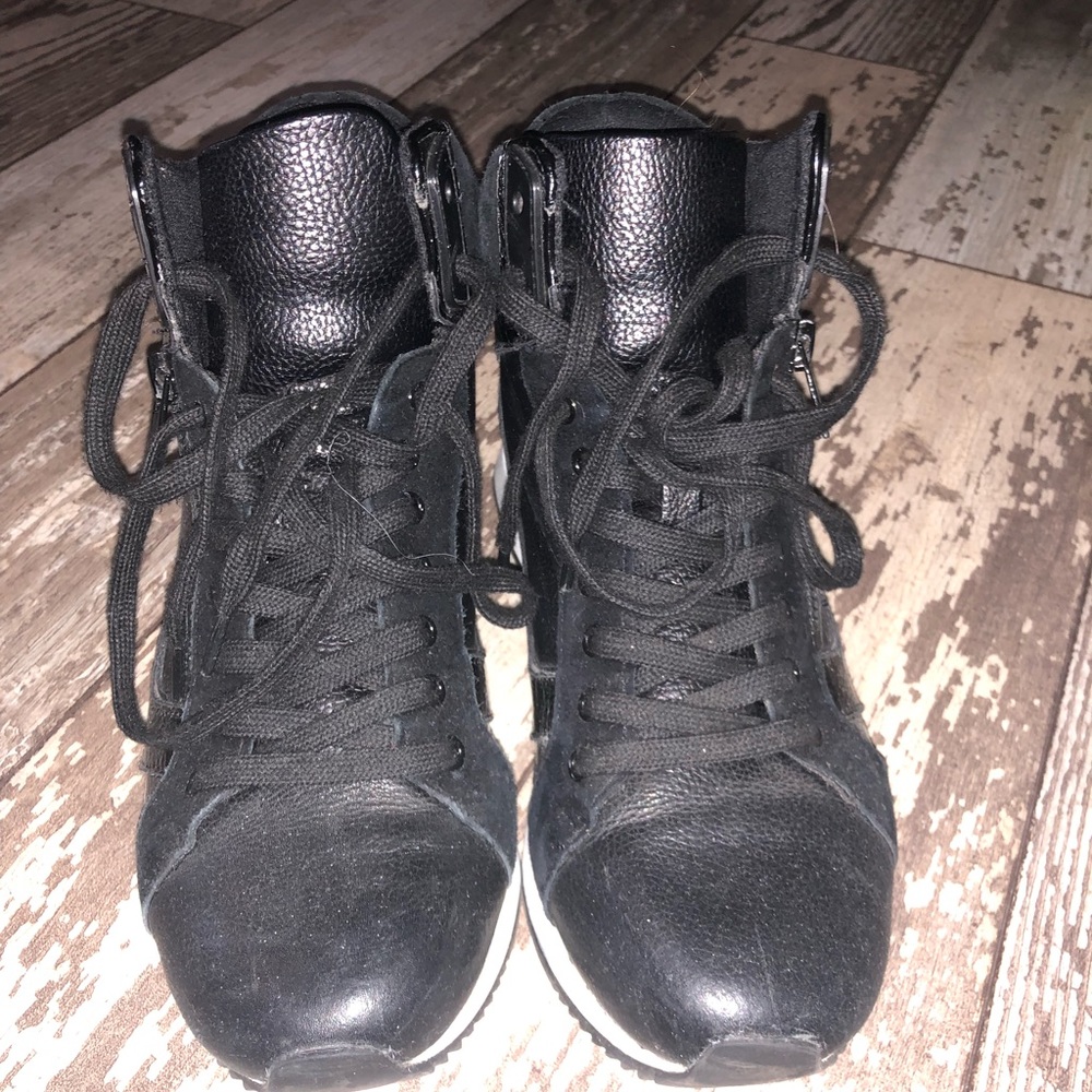 Aldo black sneakers!!